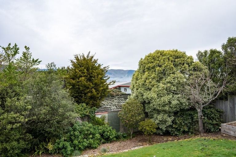 Photo of property in 17 Martin Street, Monaco, Nelson, 7011