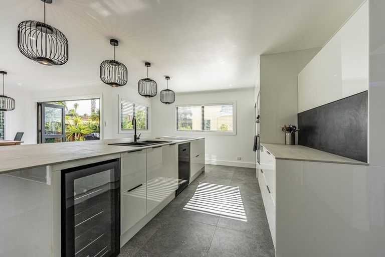 Photo of property in 353 Gulf Harbour Drive, Gulf Harbour, Whangaparaoa, 0930