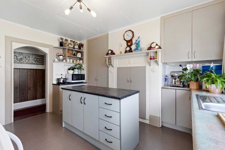 Photo of property in 4 George Street, Waiuku, 2123