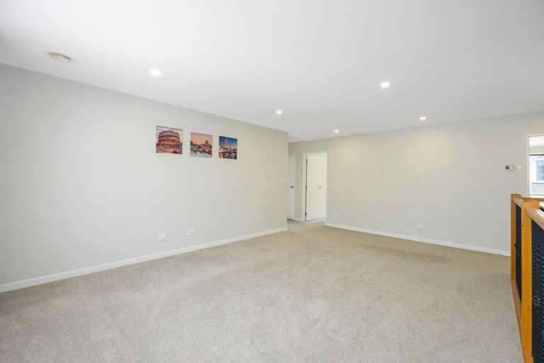 Photo of property in 42 Headland Drive, Long Bay, Auckland, 0630