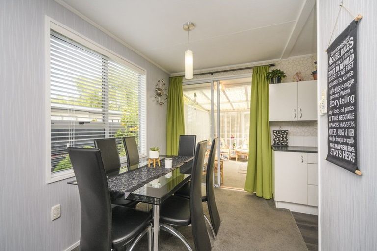 Photo of property in 64 Apollo Parade, Milson, Palmerston North, 4414