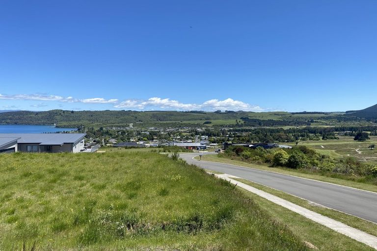 Photo of property in 17 Locheagles Rise, Kinloch, Taupo, 3377