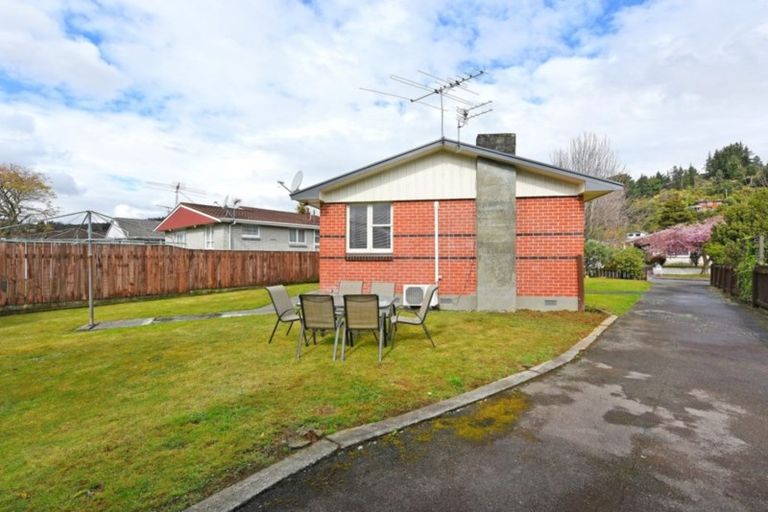Photo of property in 9 Oregon Drive, Maoribank, Upper Hutt, 5018