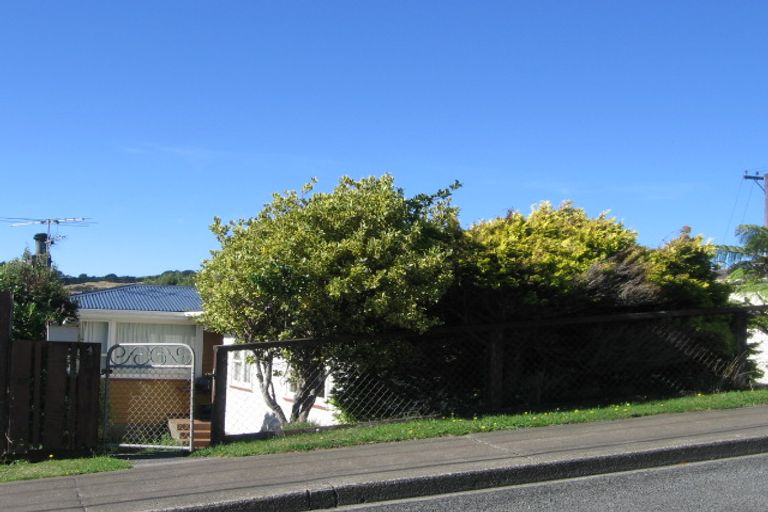 Photo of property in 4 Jane Grove, Paparangi, Wellington, 6037