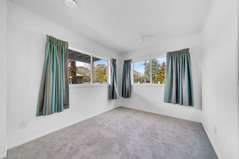 Photo of property in 6 Deacon Road, Riverhead, Kumeu, 0892