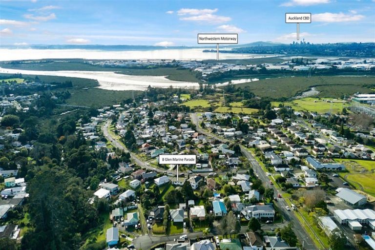 Photo of property in 8 Glen Marine Parade, Glendene, Auckland, 0602
