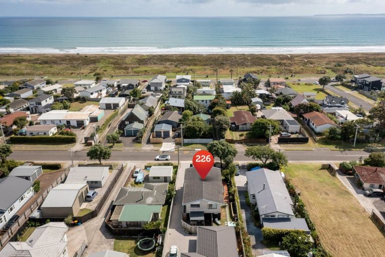 Photo of property in 226 Dickson Road, Papamoa Beach, Papamoa, 3118