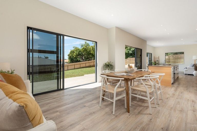 Photo of property in 194 Waitaha Road, Welcome Bay, Tauranga, 3112