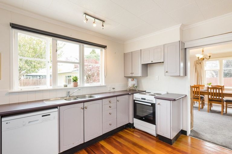 Photo of property in 93 Buick Crescent, Awapuni, Palmerston North, 4412