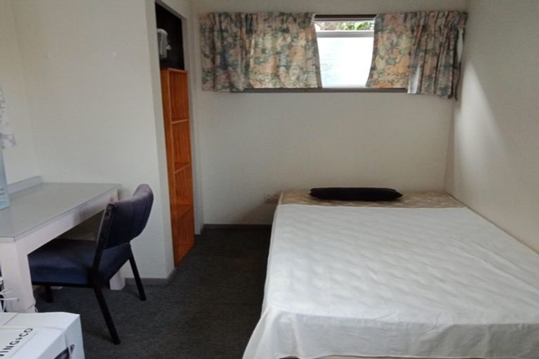 Photo of property in 53 Hawker Street, Mount Victoria, Wellington, 6011