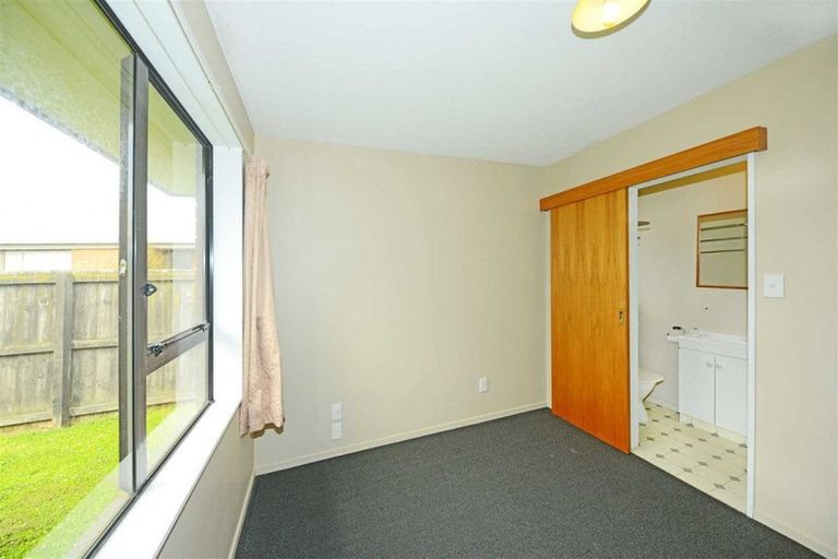 Photo of property in 130 Saint Johns Street, Bromley, Christchurch, 8062