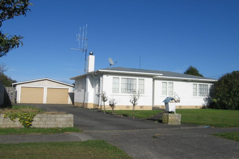 Photo of property in 16 East Street, Feilding, 4702
