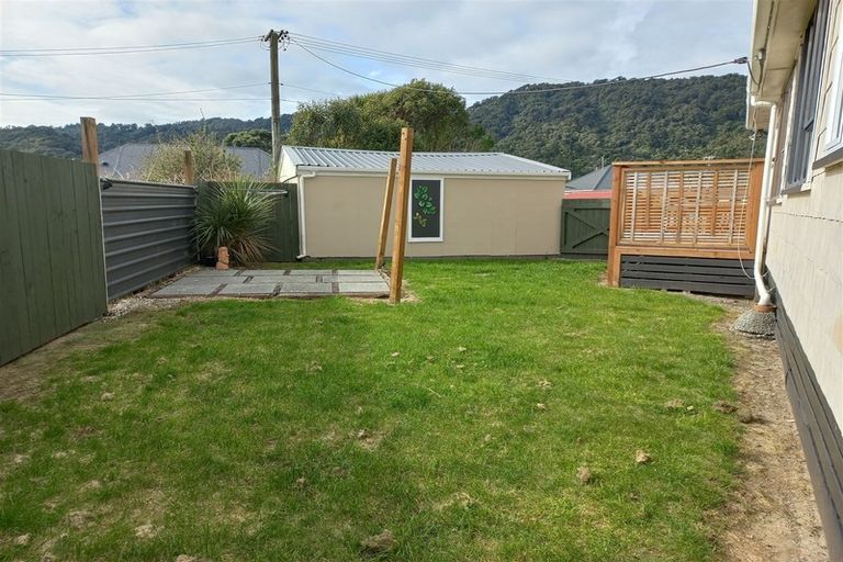 Photo of property in 13 Lynch Street, Cobden, Greymouth, 7802