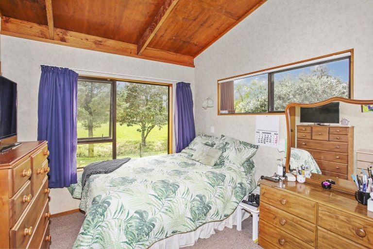 Photo of property in 221 Cossey Road, Drury, 2577