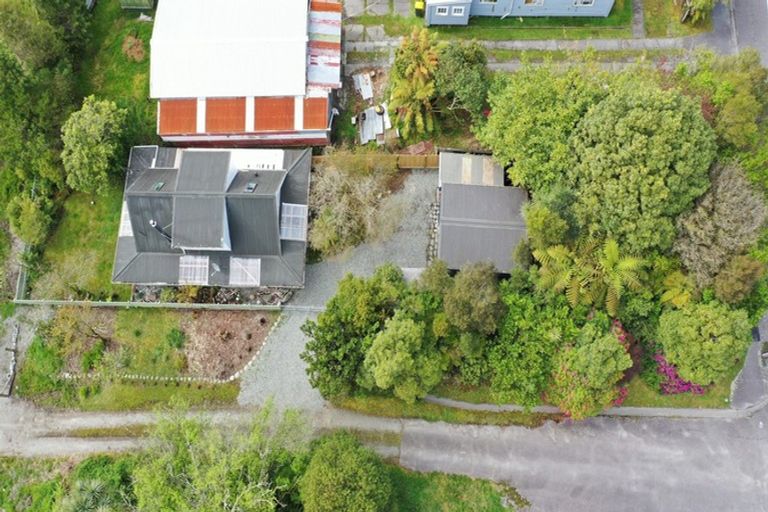 Photo of property in 61 Seddon Street, Kumara, 7832