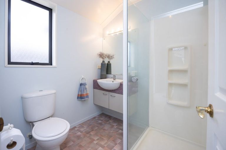 Photo of property in 33 Tuirangi Street, Flagstaff, Hamilton, 3210