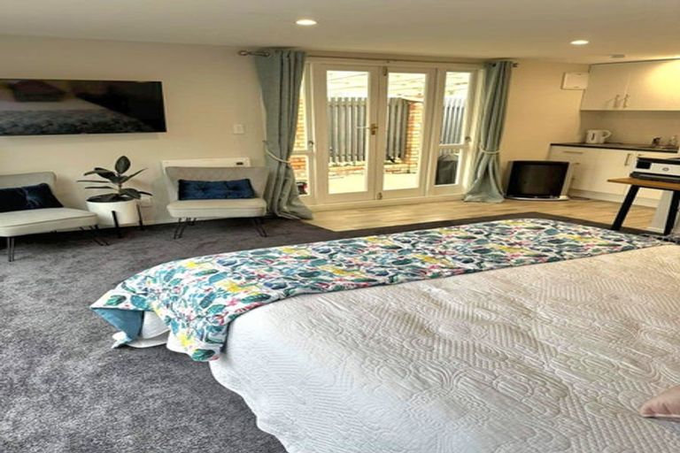 Photo of property in 21 Riverside Drive, Waiwhetu, Lower Hutt, 5010