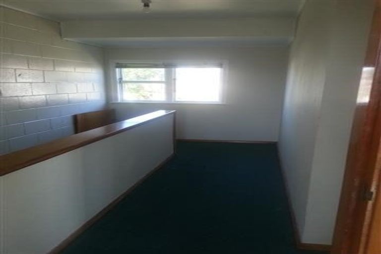 Photo of property in 5-7 Hazard Grove, Cannons Creek, Porirua, 5024