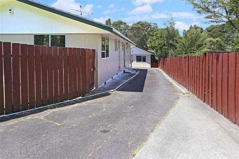 Photo of property in 26 Wirihana Road, Titirangi, Auckland, 0604
