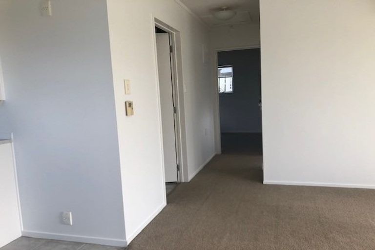 Photo of property in 8a Fordham Street, Beach Haven, Auckland, 0626