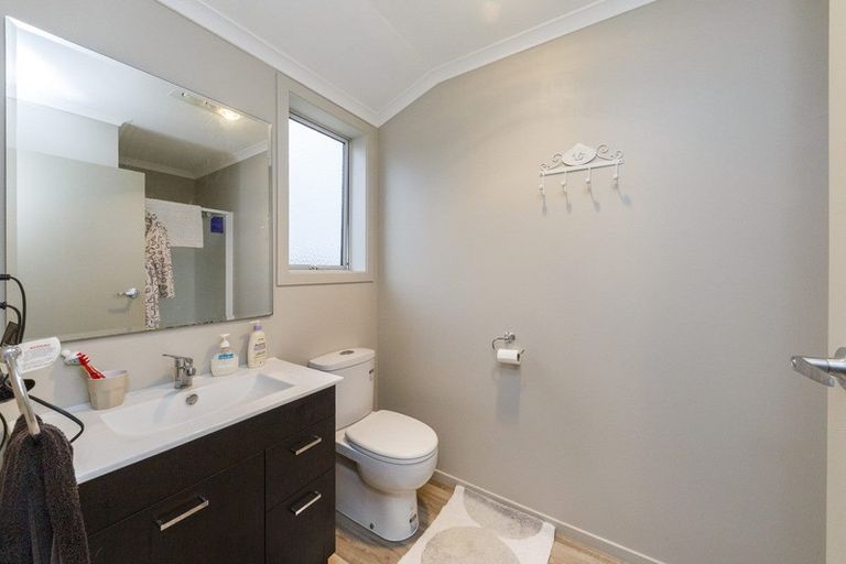 Photo of property in 12 Poplar Grove, Feilding, 4702