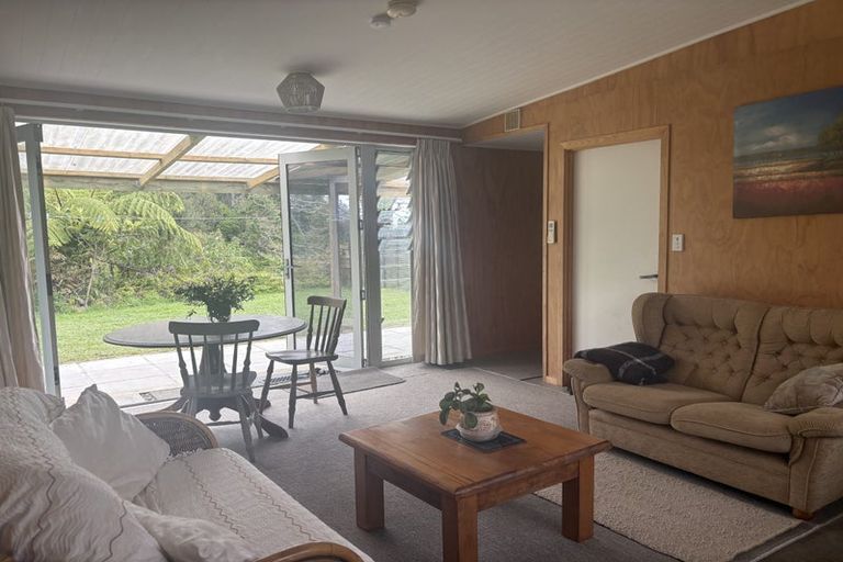 Photo of property in 280 Koru Road, Koru, New Plymouth, 4374