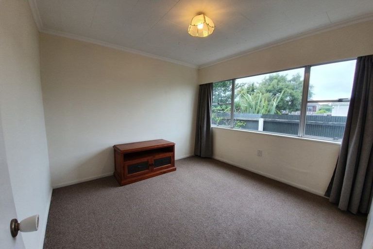 Photo of property in 2/40 Blakehall Place, Spreydon, Christchurch, 8024