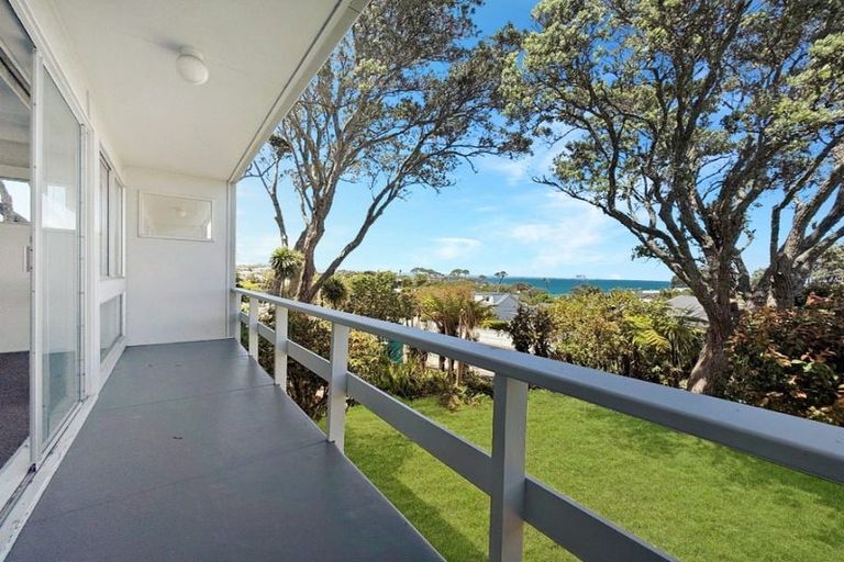 Photo of property in 1/8 Rewi Street, Torbay, Auckland, 0630