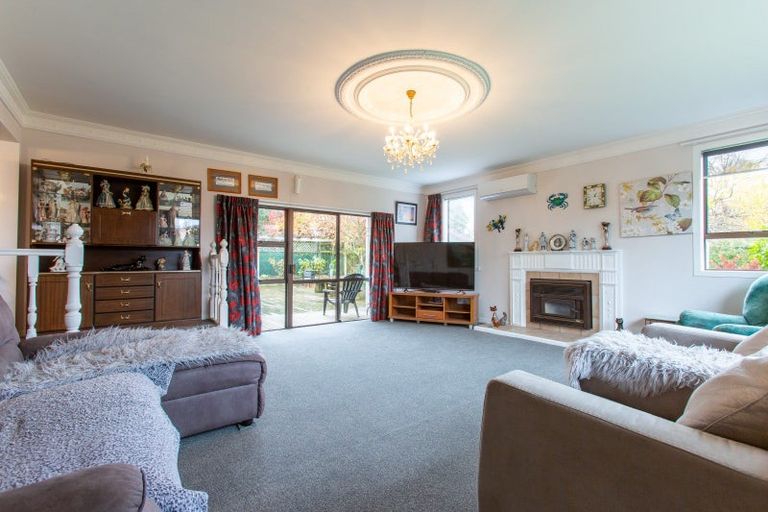 Photo of property in 12 Windsor Street, Dannevirke, 4930