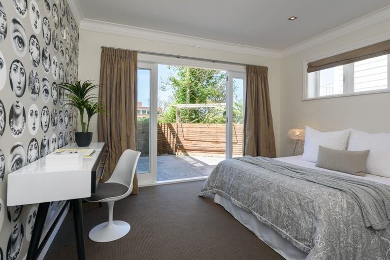 Photo of property in 11 Central Terrace, Kelburn, Wellington, 6012