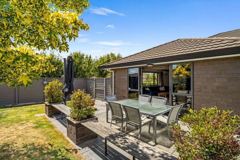 Photo of property in 47 Geneva Terrace, Kelvin Grove, Palmerston North, 4414