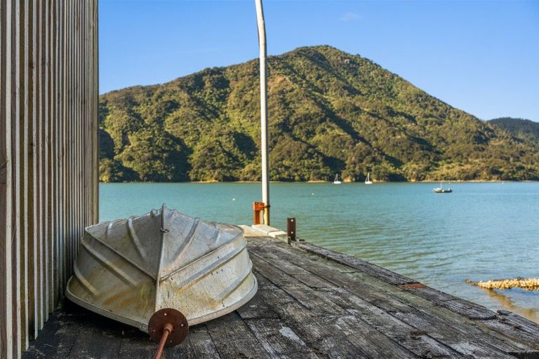 Photo of property in 96 Moenui Road, Havelock, Picton, 7281