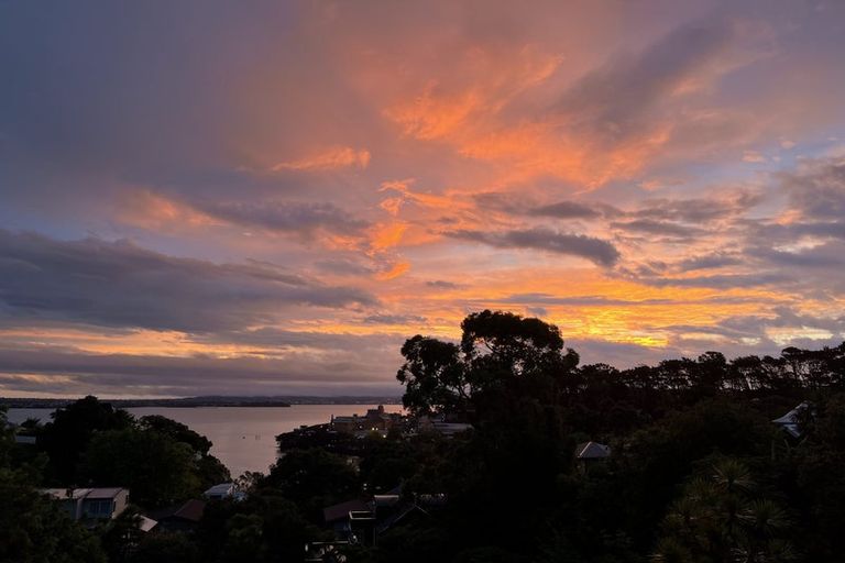 Photo of property in 60 Palmerston Road, Birkenhead, Auckland, 0626