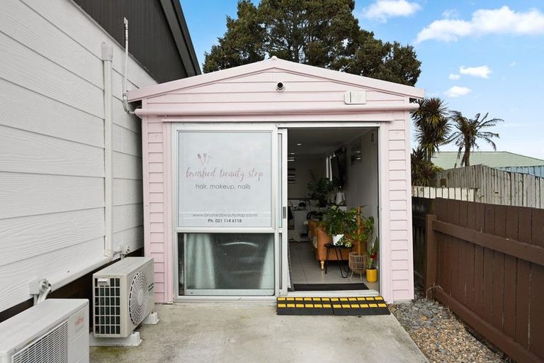 Photo of property in 49 Crawshaw Drive, Nawton, Hamilton, 3200