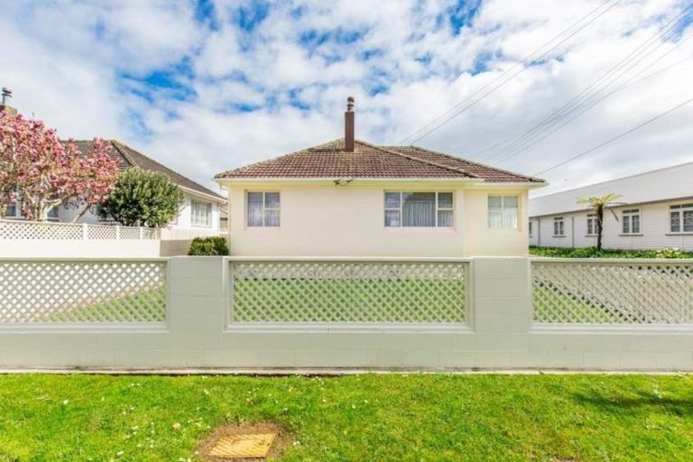 Photo of property in 137 Gills Road, Half Moon Bay, Auckland, 2014