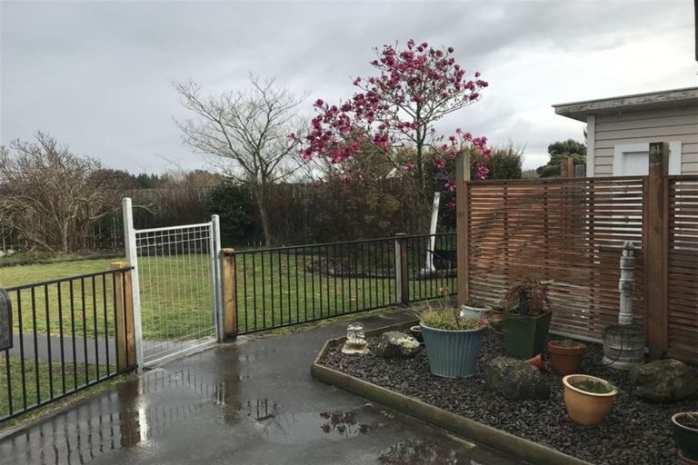 Photo of property in 39 Knorp Street, Halcombe, Feilding, 4779