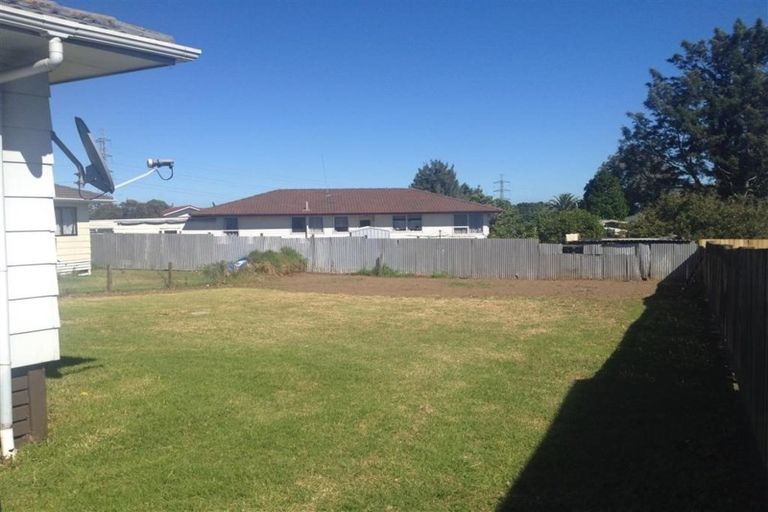 Photo of property in 174 Te Irirangi Drive, Clover Park, Auckland, 2019