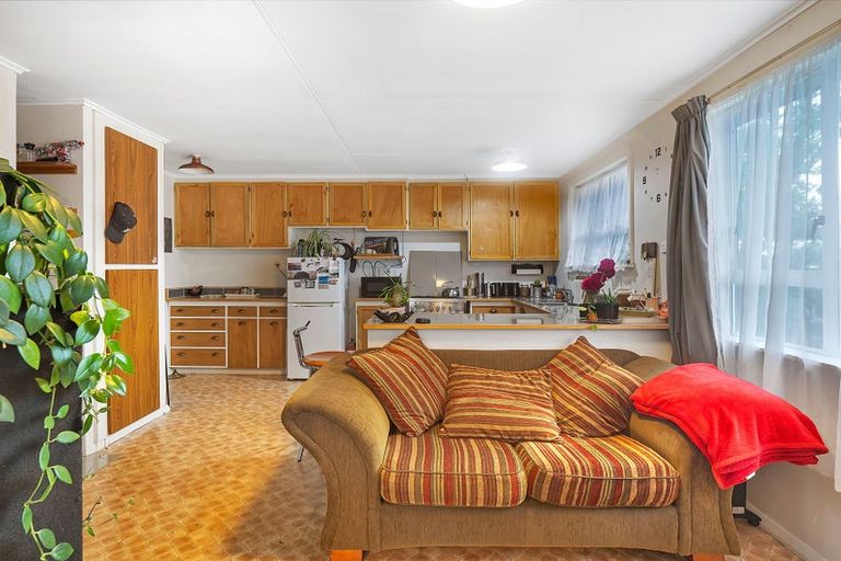 Photo of property in 43 Fookes Street, Waverley, 4510