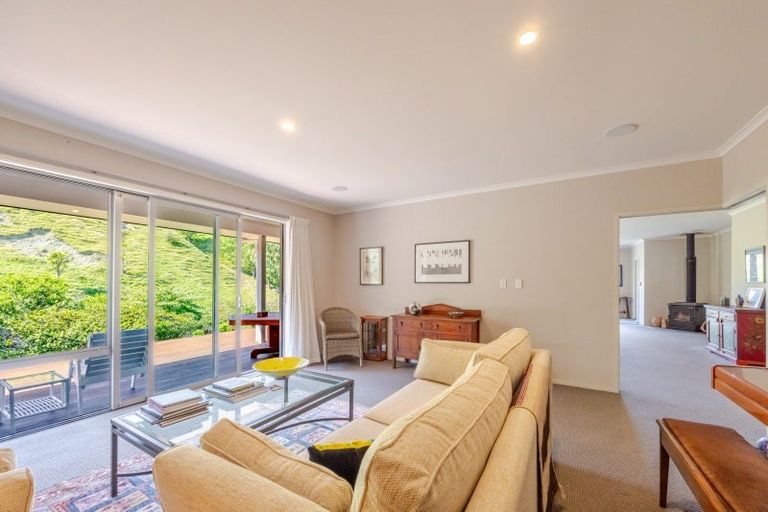 Photo of property in 1127 Pourerere Road, Omakere, Waipawa, 4271