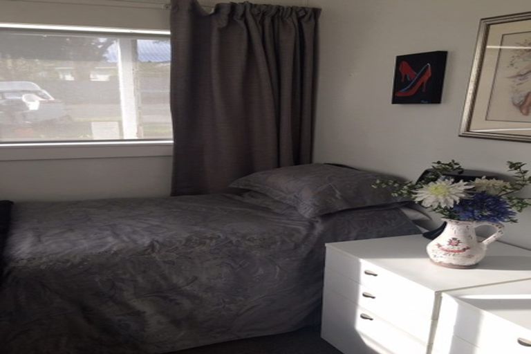 Photo of property in 369 Triangle Road, Henderson, Auckland, 0610