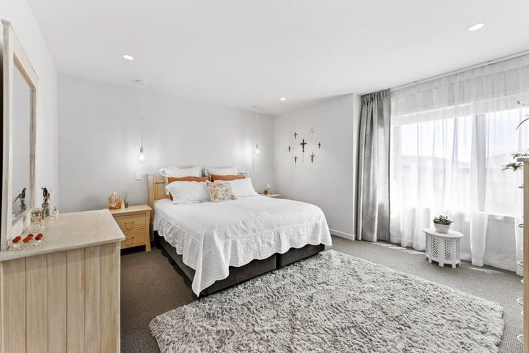 Photo of property in 3 Sierra Pine Road, Hobsonville, Auckland, 0616