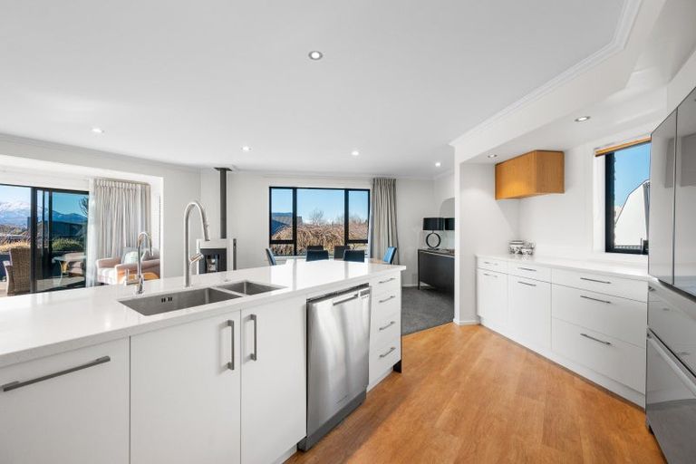 Photo of property in 10 Hyland Street, Wanaka, 9305