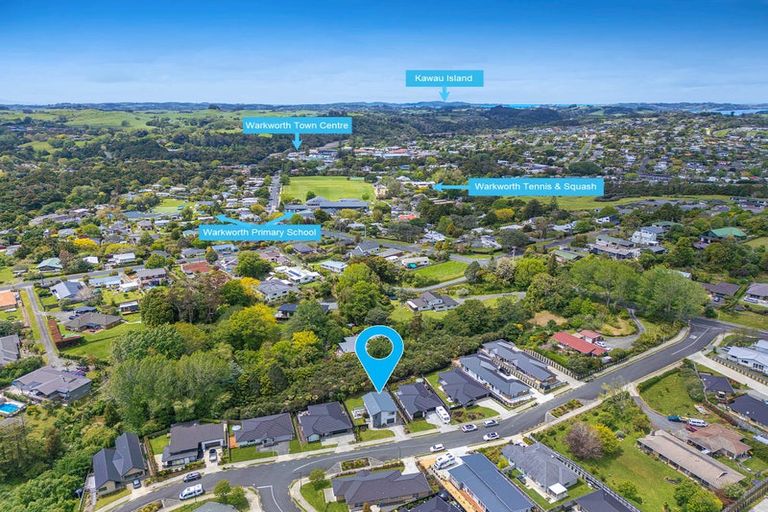 Photo of property in 12 Champers Way, Warkworth, 0910