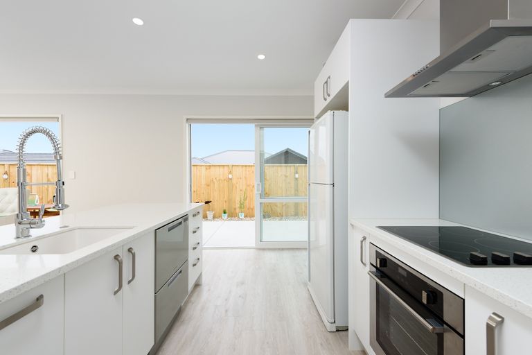 Photo of property in 4 Omapere Lane, Pyes Pa, Tauranga, 3112