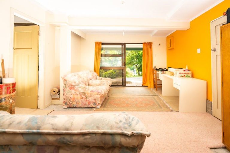 Photo of property in 78 Parkvale Road, Karori, Wellington, 6012