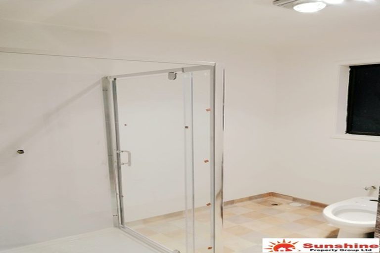 Photo of property in 12 St Catherine Crescent, West Harbour, Auckland, 0618