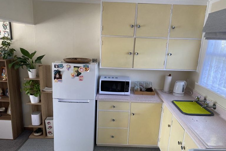 Photo of property in 33 Albert Street, Palmerston North, 4414