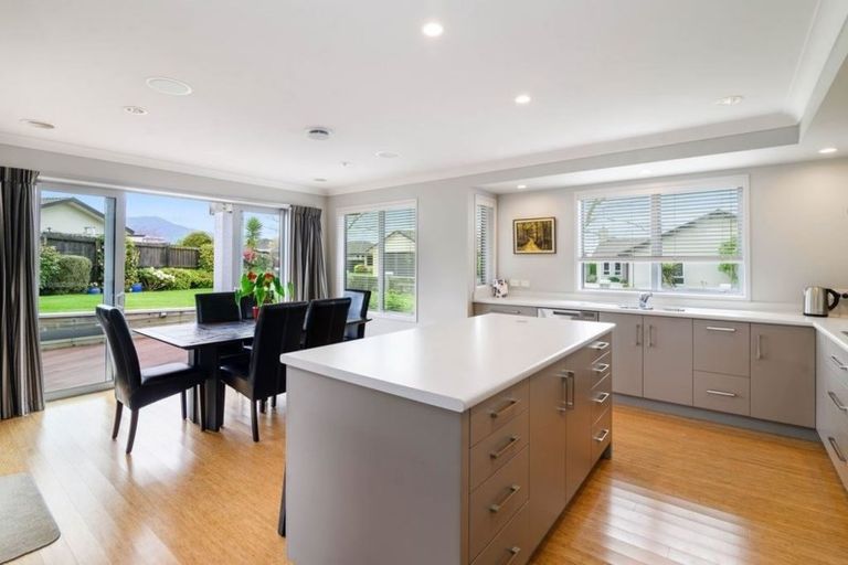 Photo of property in 22 Great West Road, Matipo Heights, Rotorua, 3015