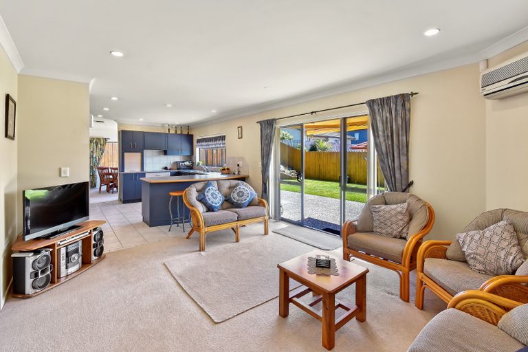 Photo of property in 20 Norm Pellow Drive, Manurewa, Auckland, 2105