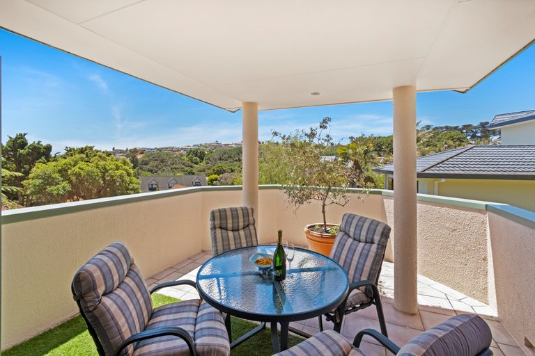 Photo of property in 26 Silkwood Grove, Totara Heights, Auckland, 2105